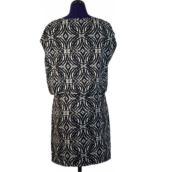 AB Studio Black White Patterned Short Sleeve Dress - Picture 5 of 11